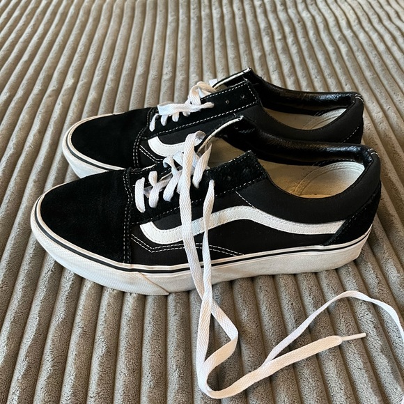 Van’s Old Skool Shoe - Picture 3 of 6